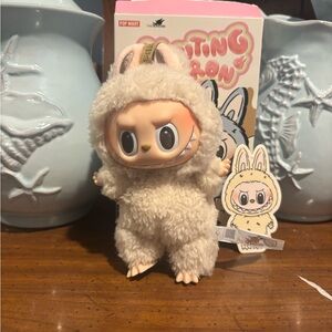 OPENED - Exciting Macaron Labubu - SOYMILK (AUTHENTIC)